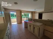 Appartement à PERNES-LES-FONTAINES