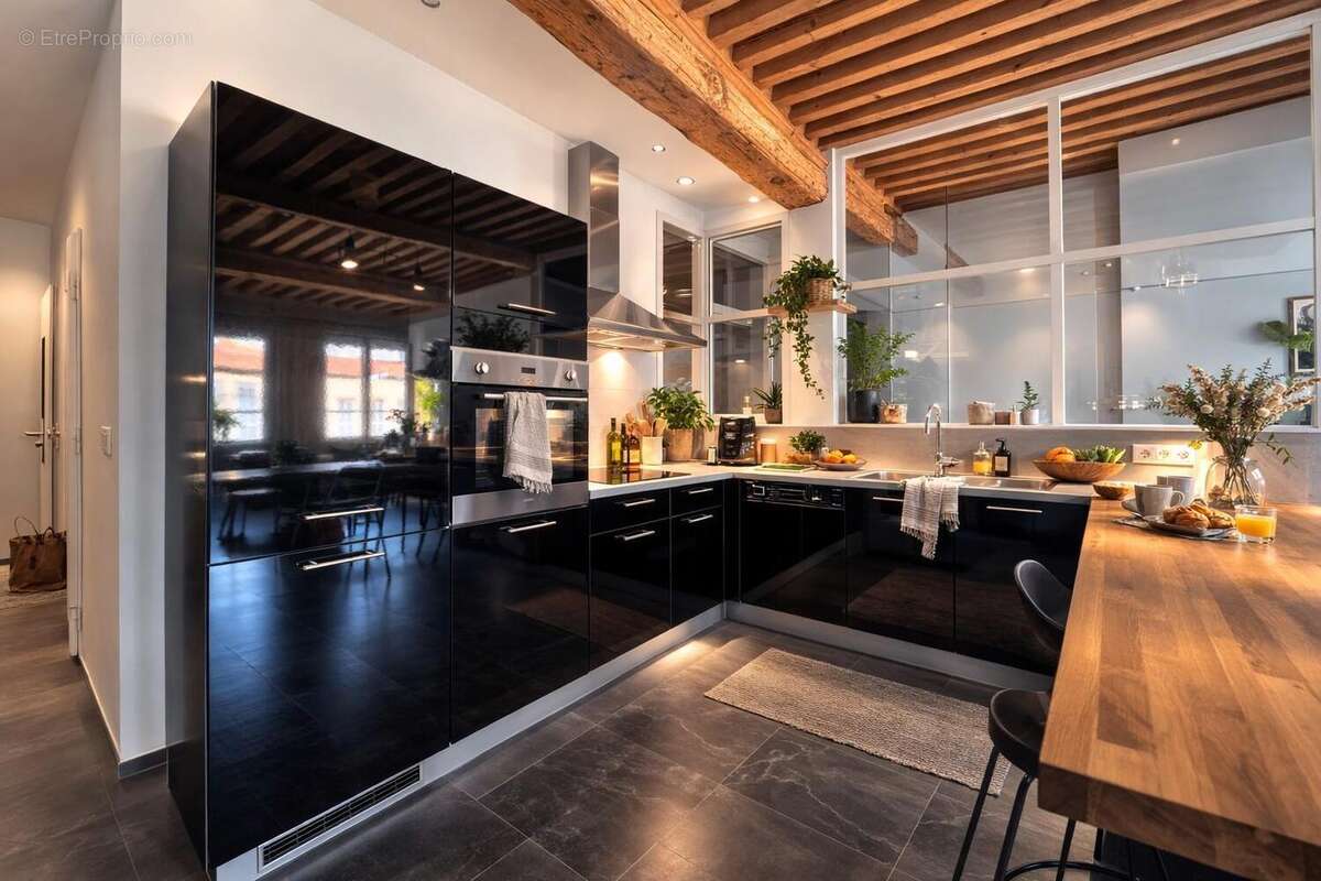   - Appartement à LYON-1E