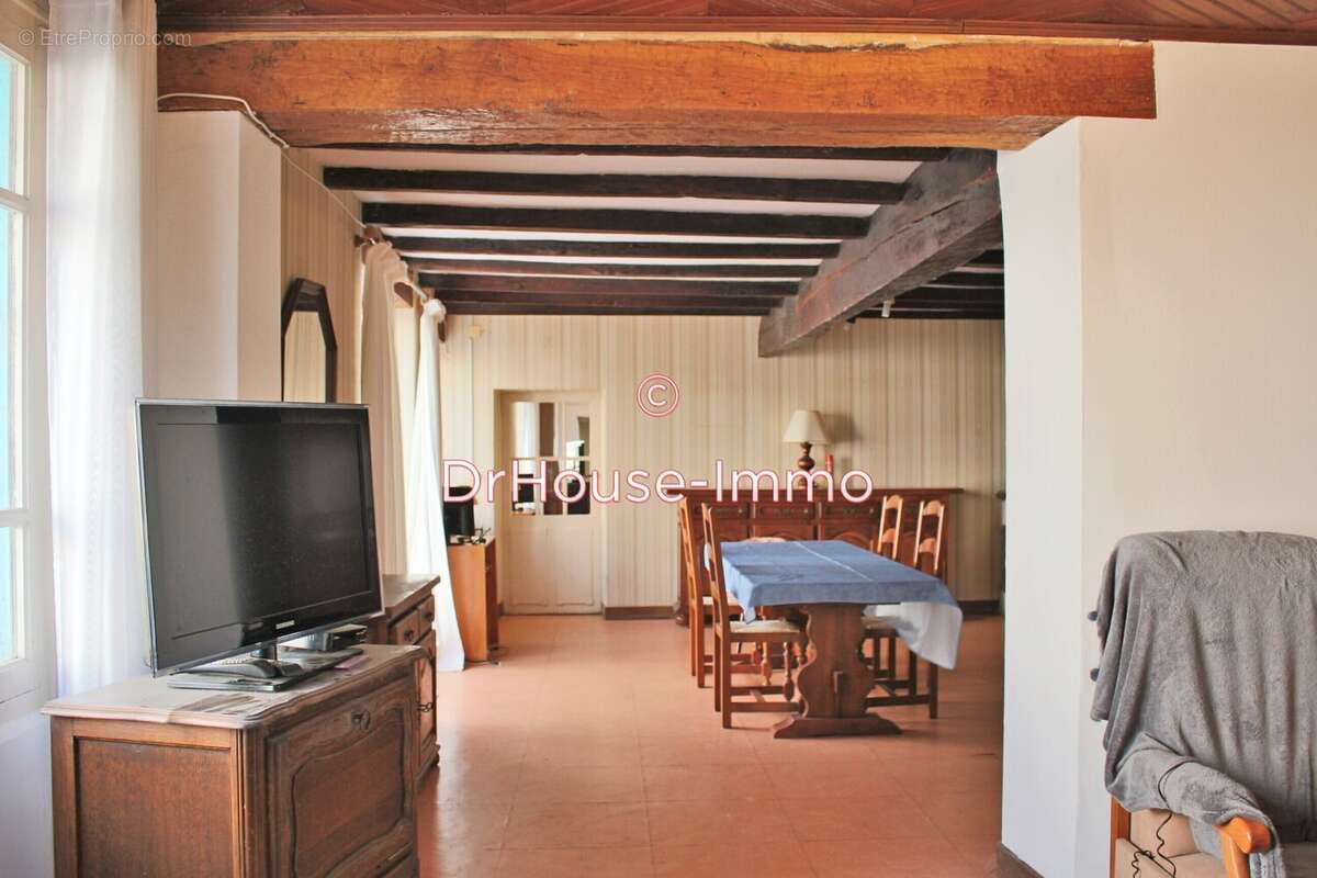 Maison à CASTELSAGRAT