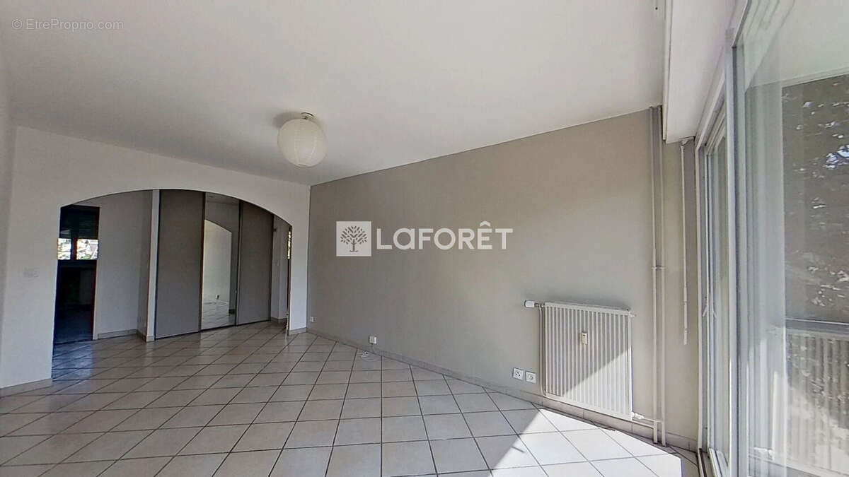 Appartement à LYON-8E