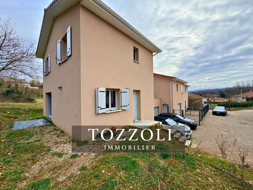 Maison à L'ISLE-D'ABEAU