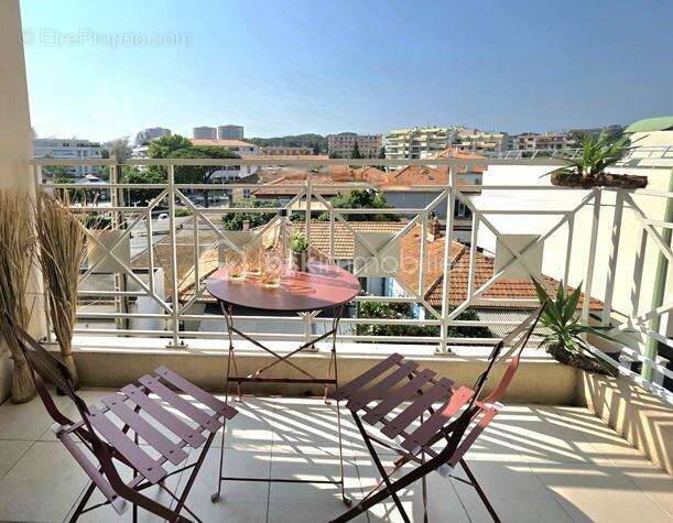 Appartement à LE CANNET