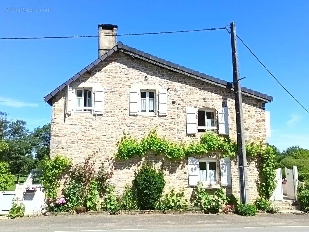 Maison à MENOIRE