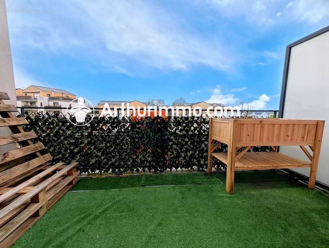 Appartement à VERT-SAINT-DENIS