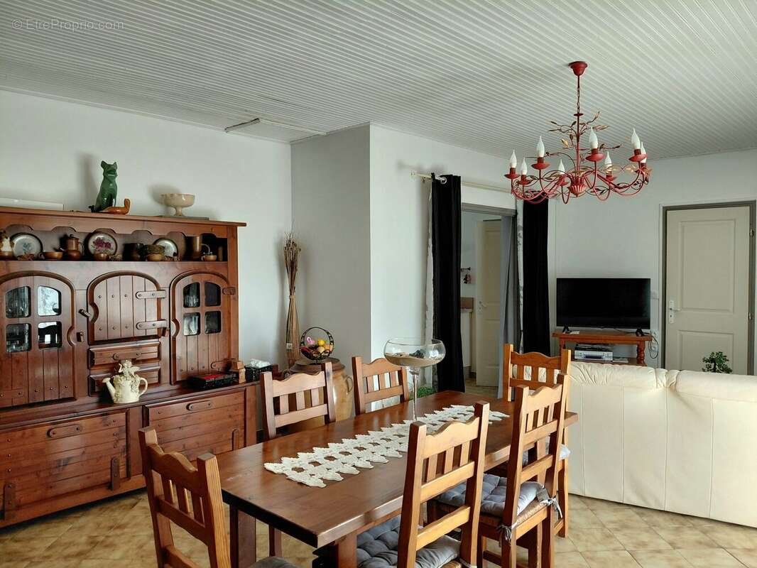 Maison 104 m² à Challans  - photo 7