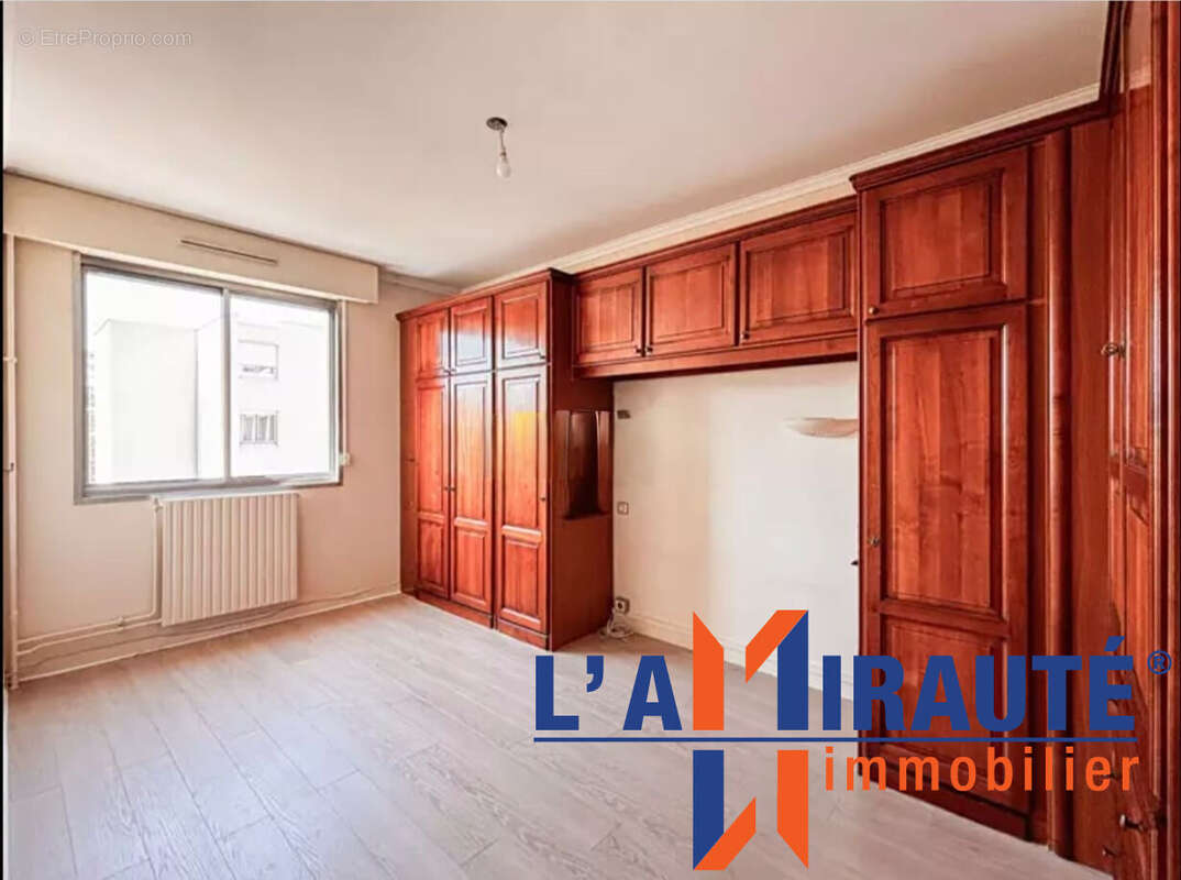 Appartement à SARTROUVILLE