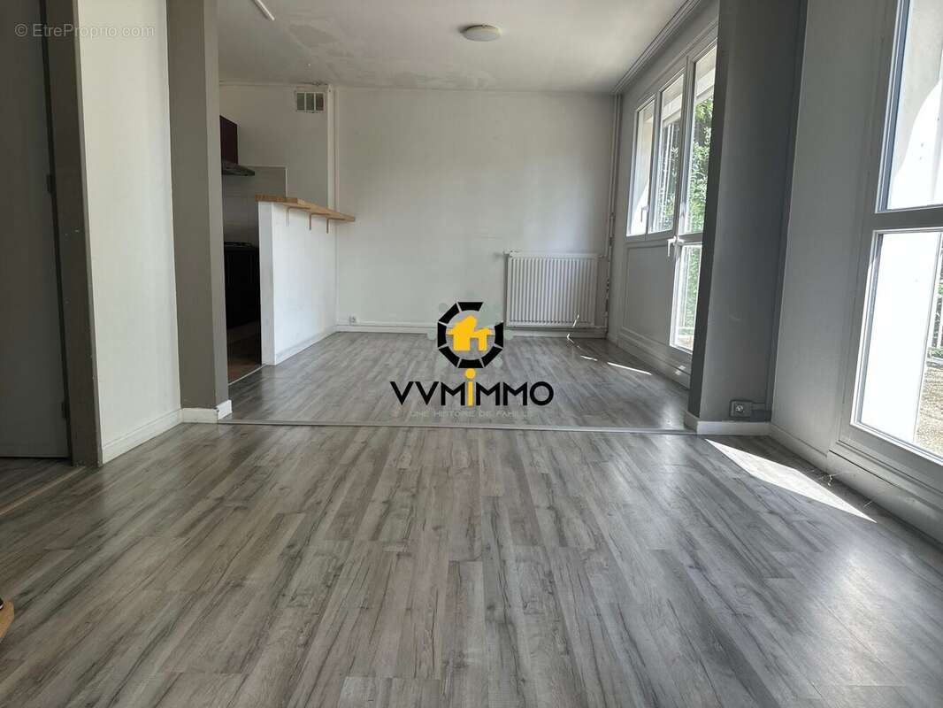 Appartement à LE CELLIER