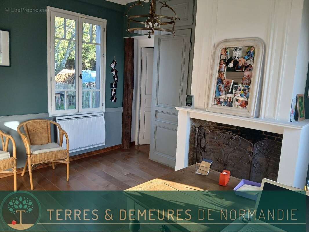 Maison à LE BEC-HELLOUIN