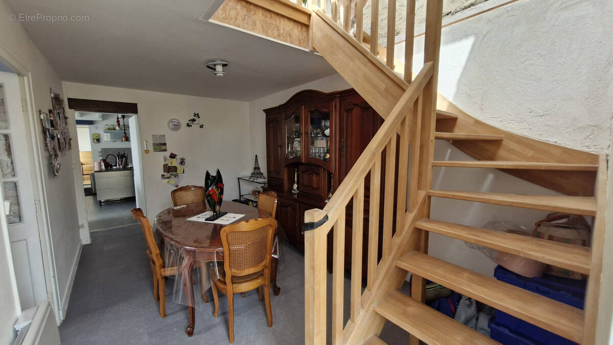 Maison à MORTAGNE-SUR-GIRONDE