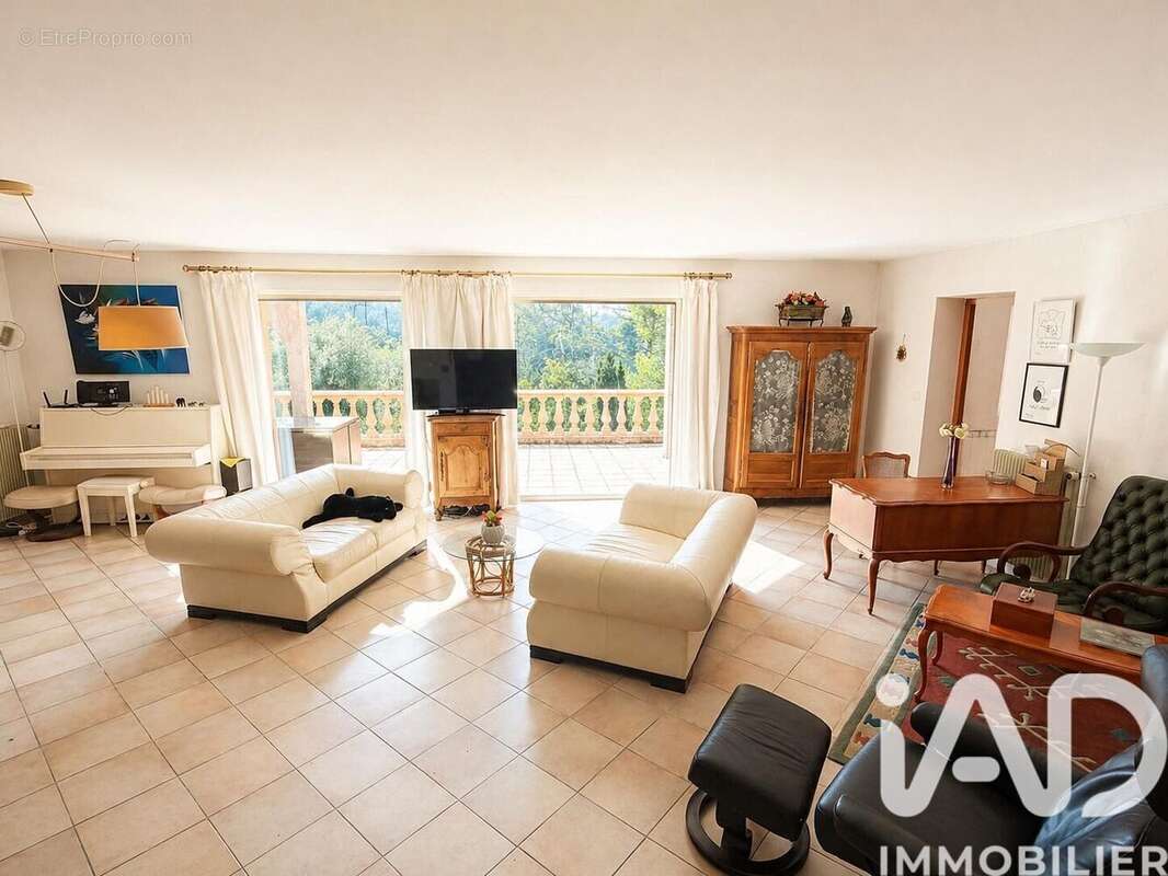 Photo 6 - Maison à ROQUEFORT-LES-PINS