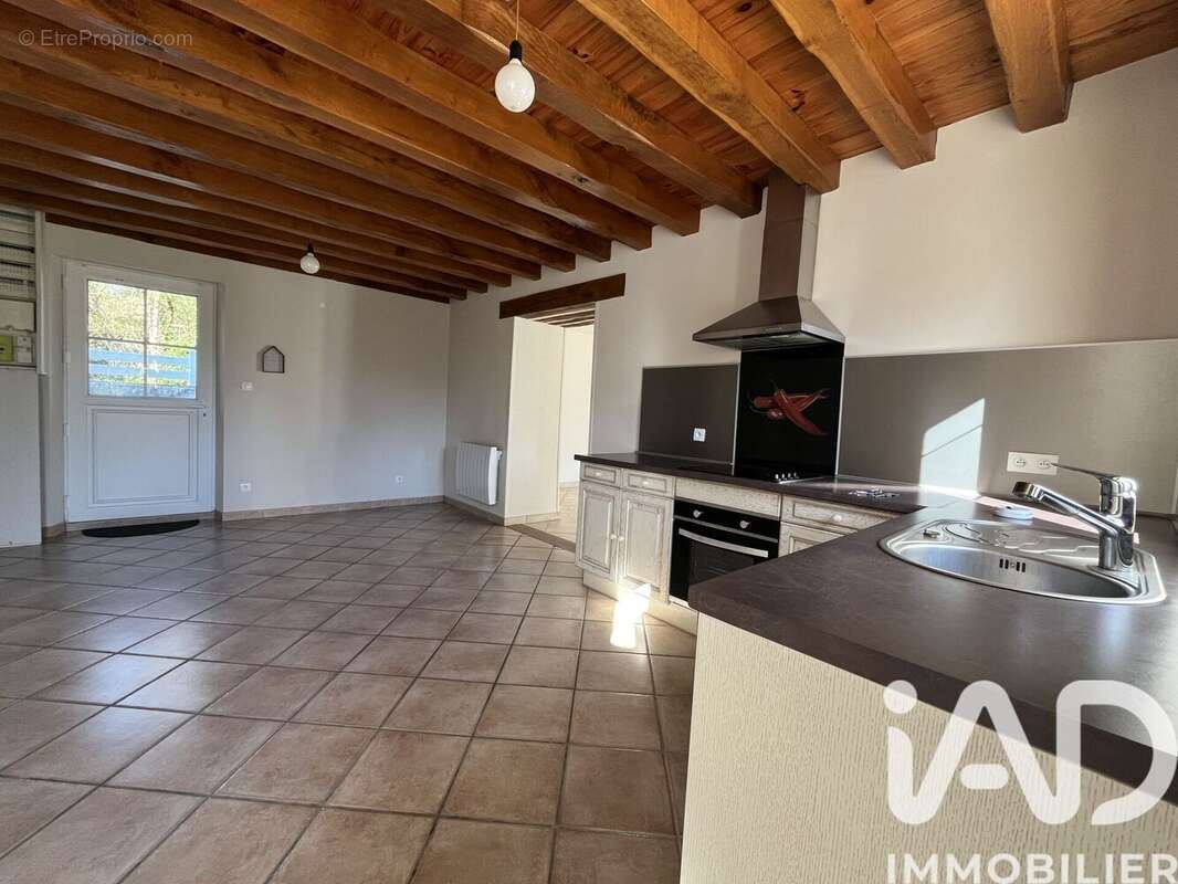 Photo 6 - Maison à NEUILLY-SAINT-FRONT