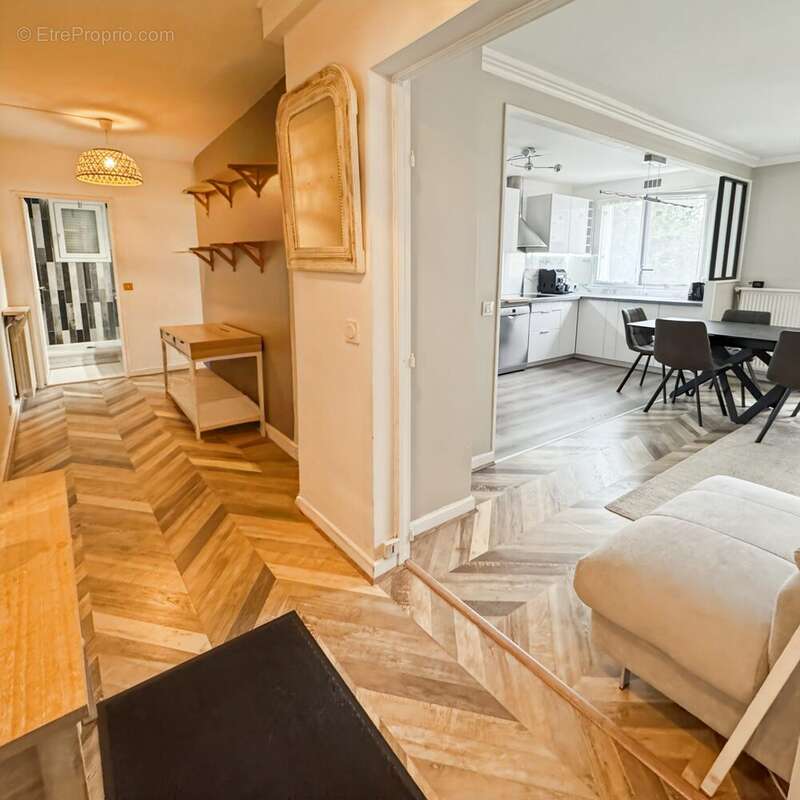 Appartement à SAINT-MAURICE