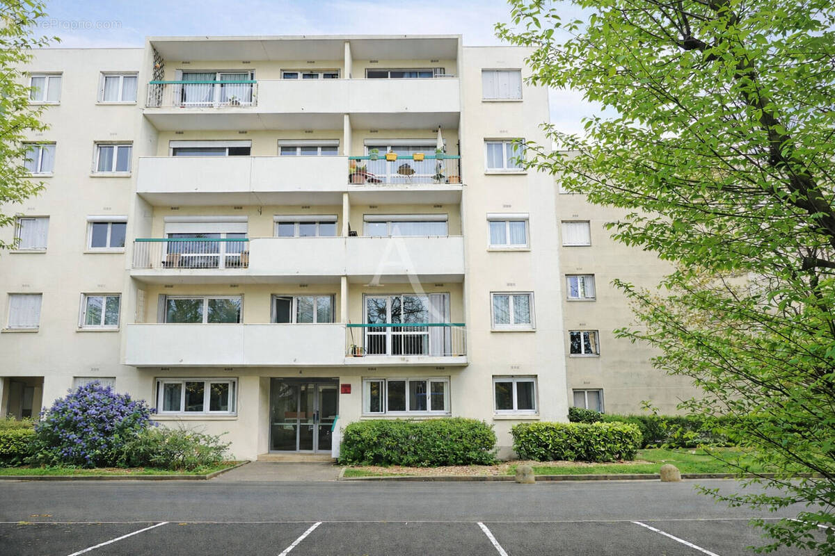 Appartement à NEUILLY-PLAISANCE