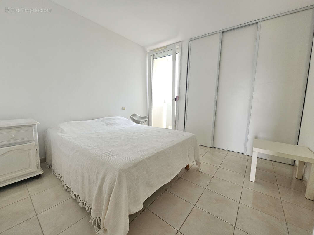 Appartement à MAUGUIO