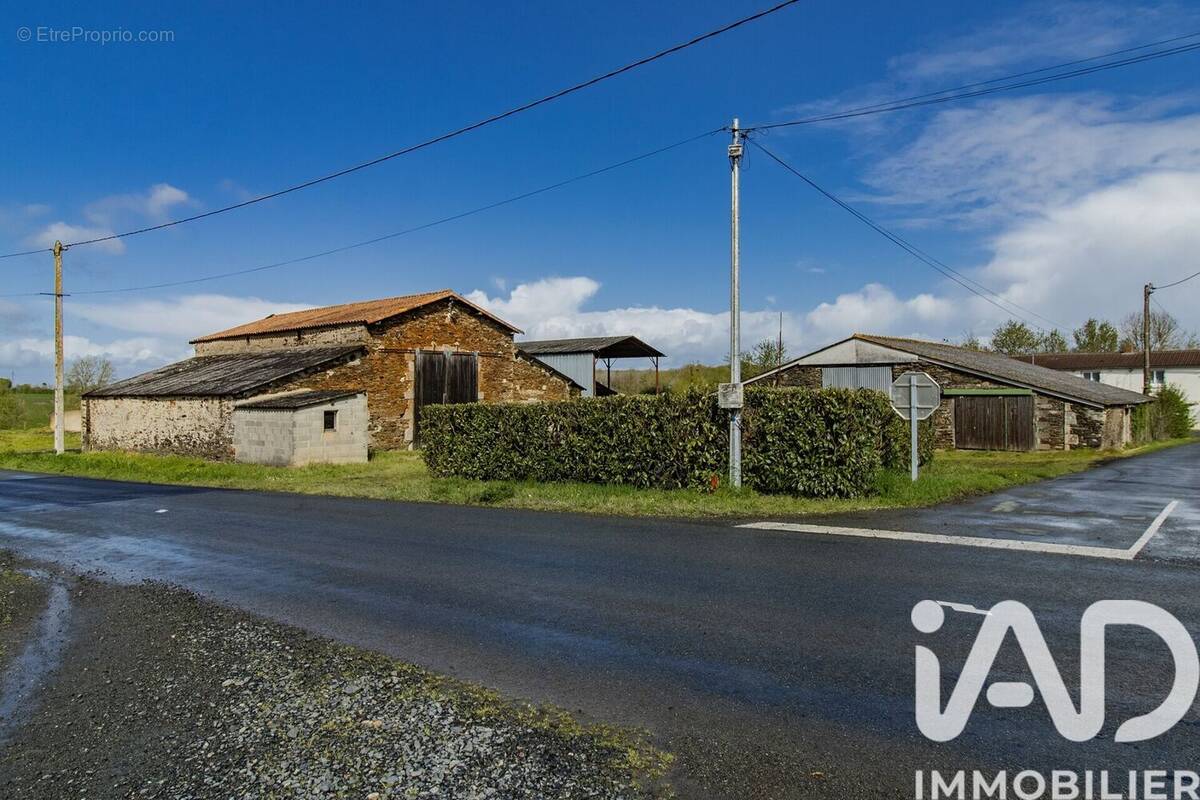 Photo 1 - Maison à CHAVAGNES-EN-PAILLERS