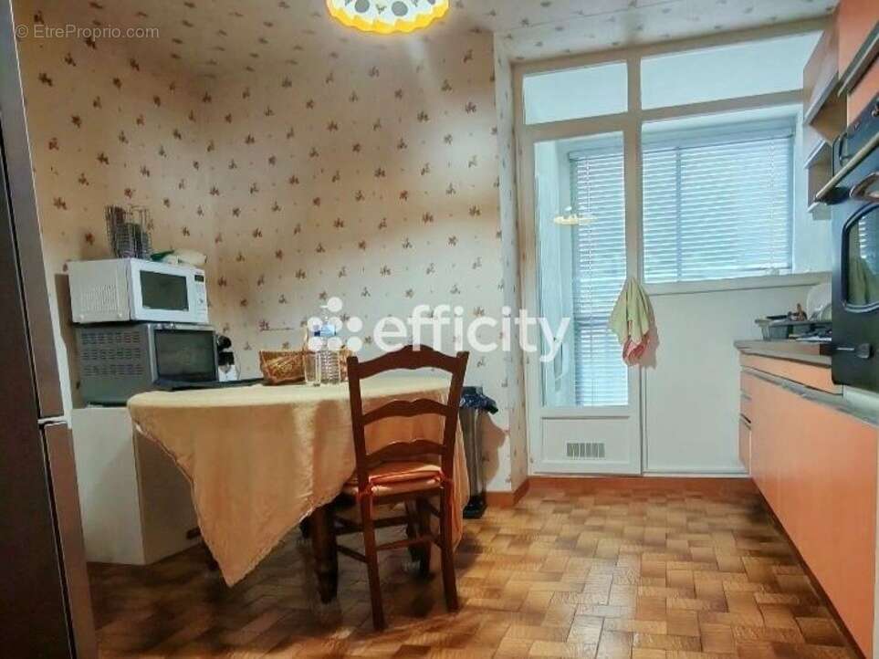 Appartement à SALON-DE-PROVENCE