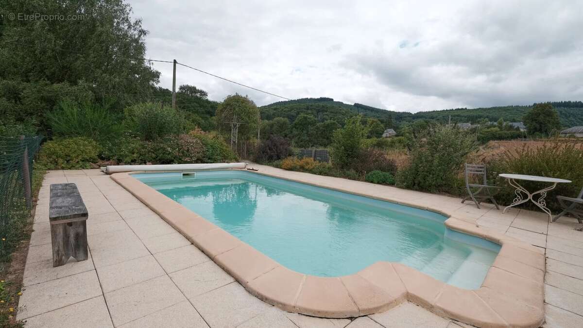 Maison à MOUX-EN-MORVAN