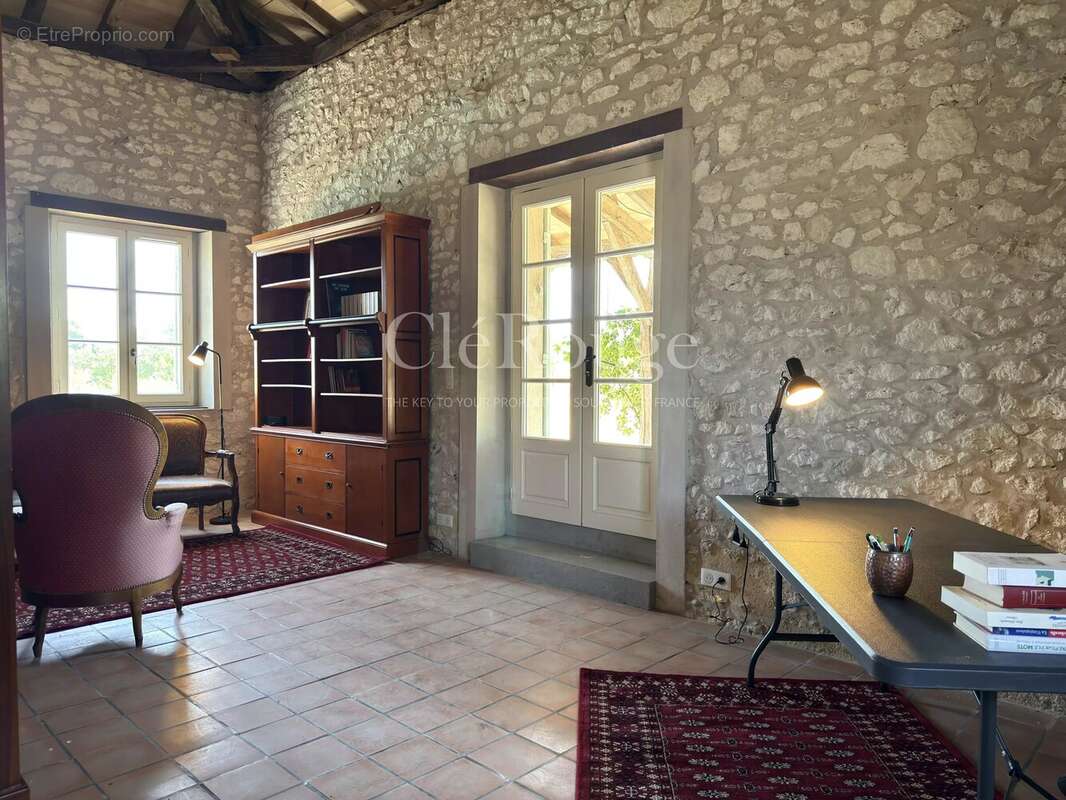 Proche d'Eymet – Ancien domaine du XVe siècle avec maison d'amis, piscine à débordement et près de 4 hectares - photo 29