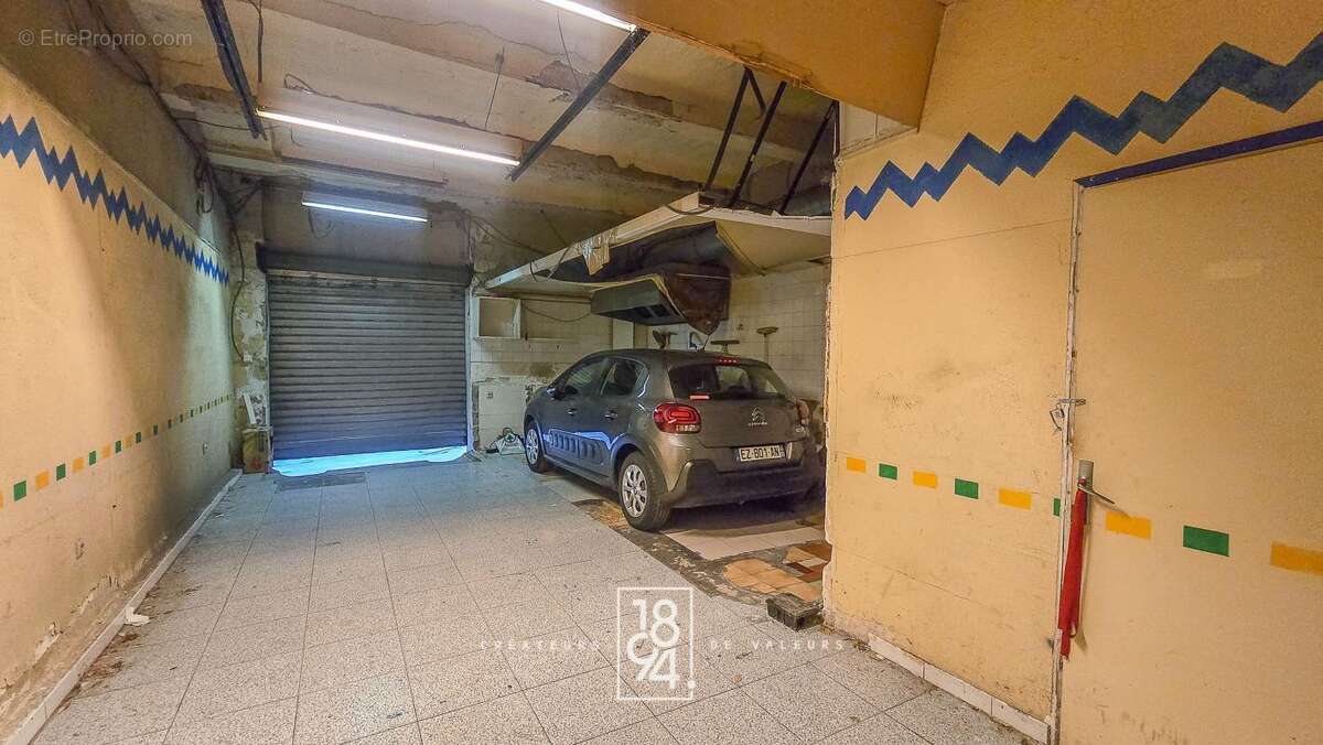 Commerce à MARSEILLE-6E