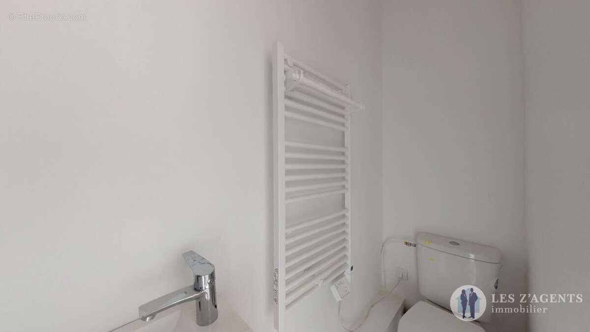 Appartement à SAINT-MARTIN-D'HERES