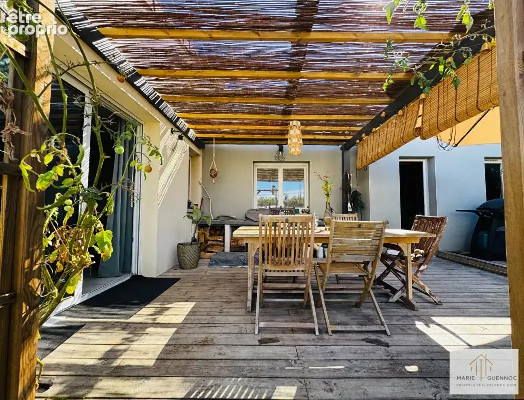 Maison de plain-pied située en impasse à moins de 10 minutes à pied du centre bourg - photo 2