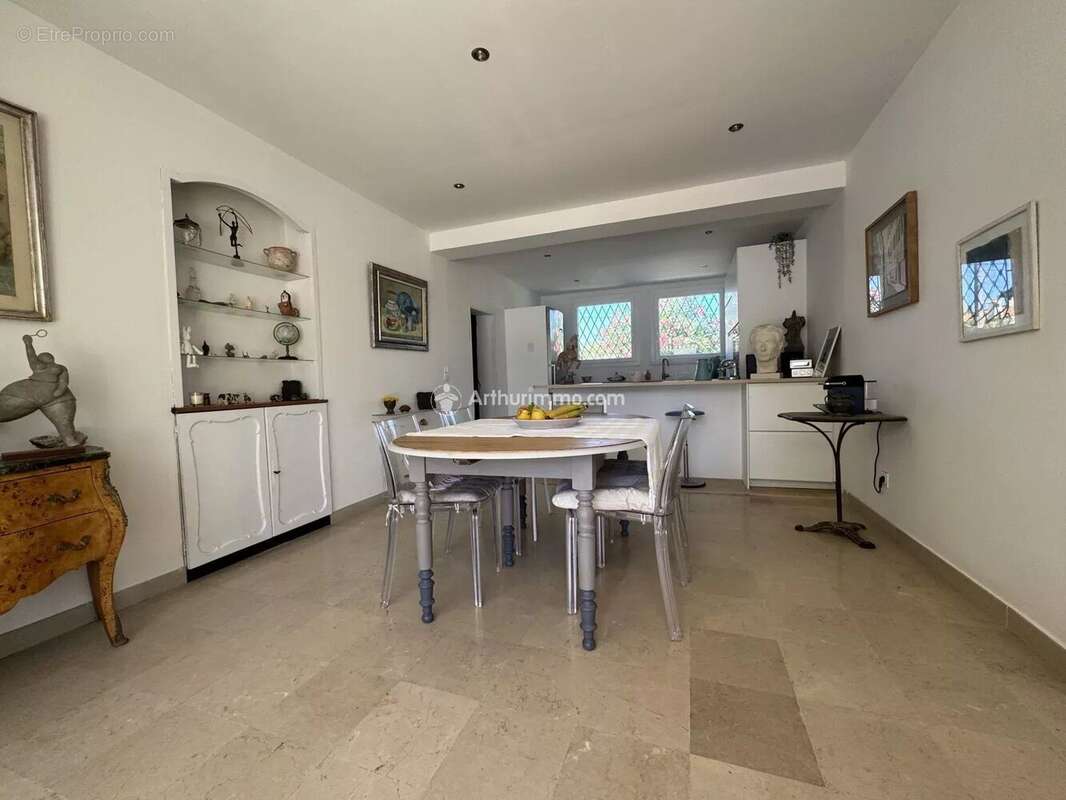 Maison à SIX-FOURS-LES-PLAGES