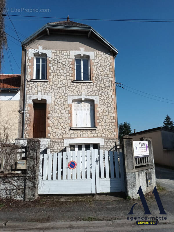 Maison à SAINT-PIERRE-DES-CORPS