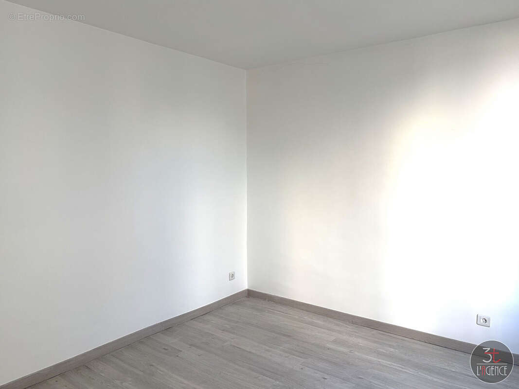 mairie de montreuil  - Appartement à MONTREUIL