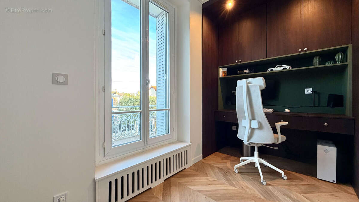 Maison à CORBEIL-ESSONNES