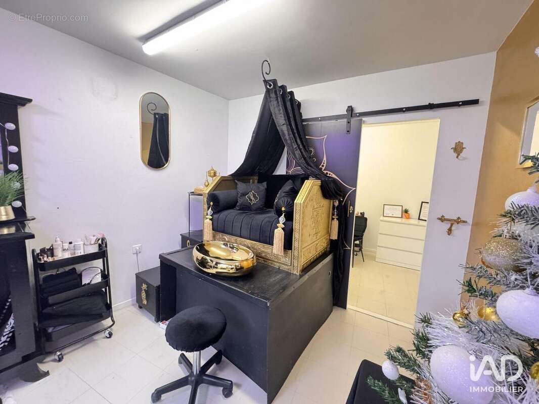 Photo 5 - Commerce à BEAUZELLE