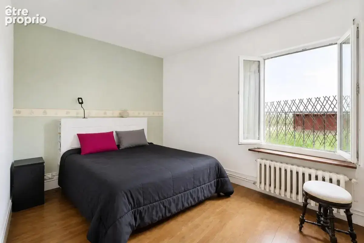 Maison de 6 pièces de 117 m² à Esternay - photo 7