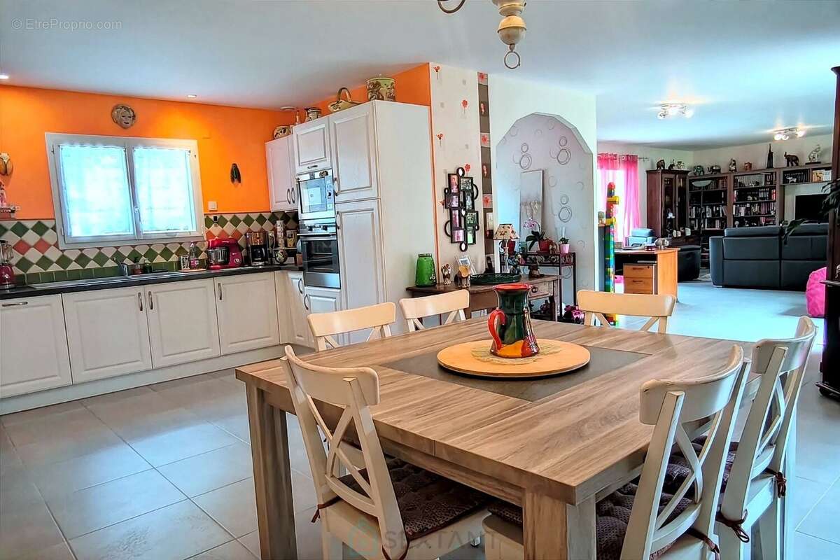 Plain pied classe a, avec beau terrain plat cloture - photo 3