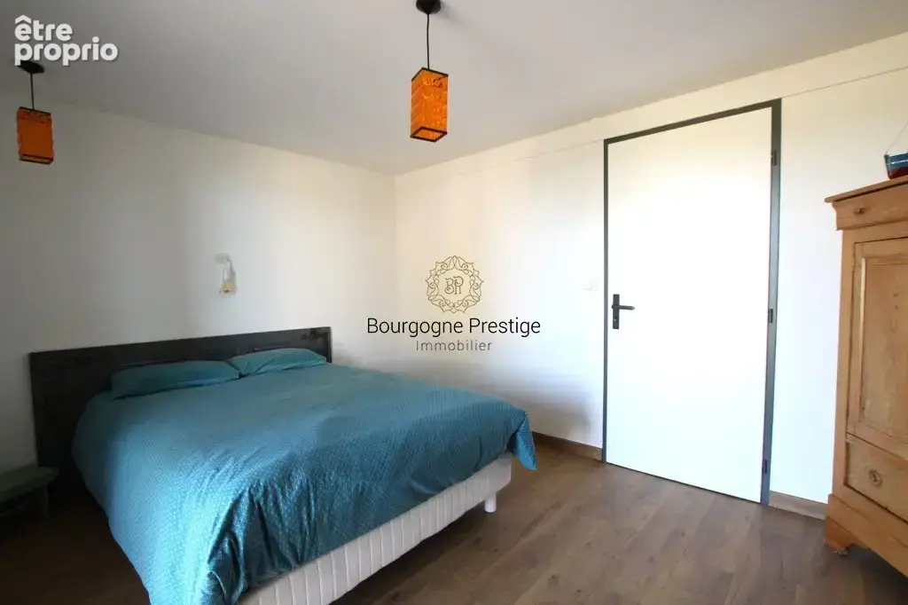 A 15 km a l'est de tournus, belle longere du xixe siecle avec piscine et dependances terrain 2912 m² - photo 17