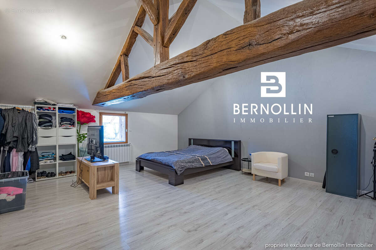 Maison à SAINT-JEAN-SUR-REYSSOUZE