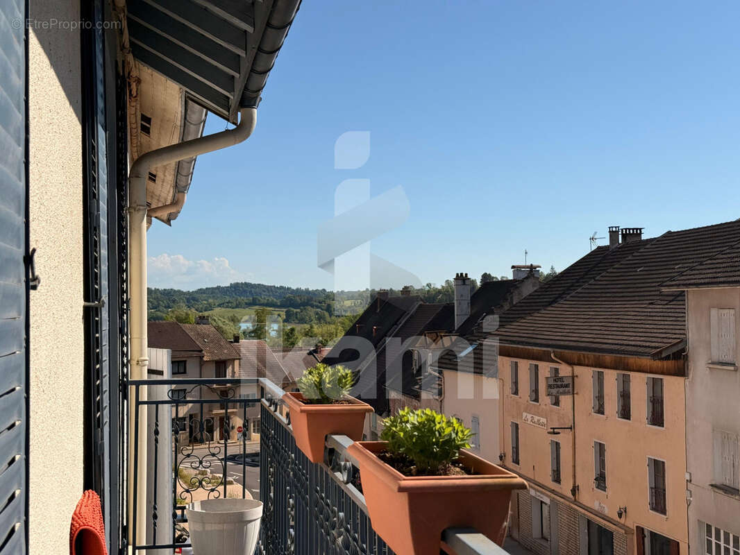 Maison à CLAIRVAUX-LES-LACS