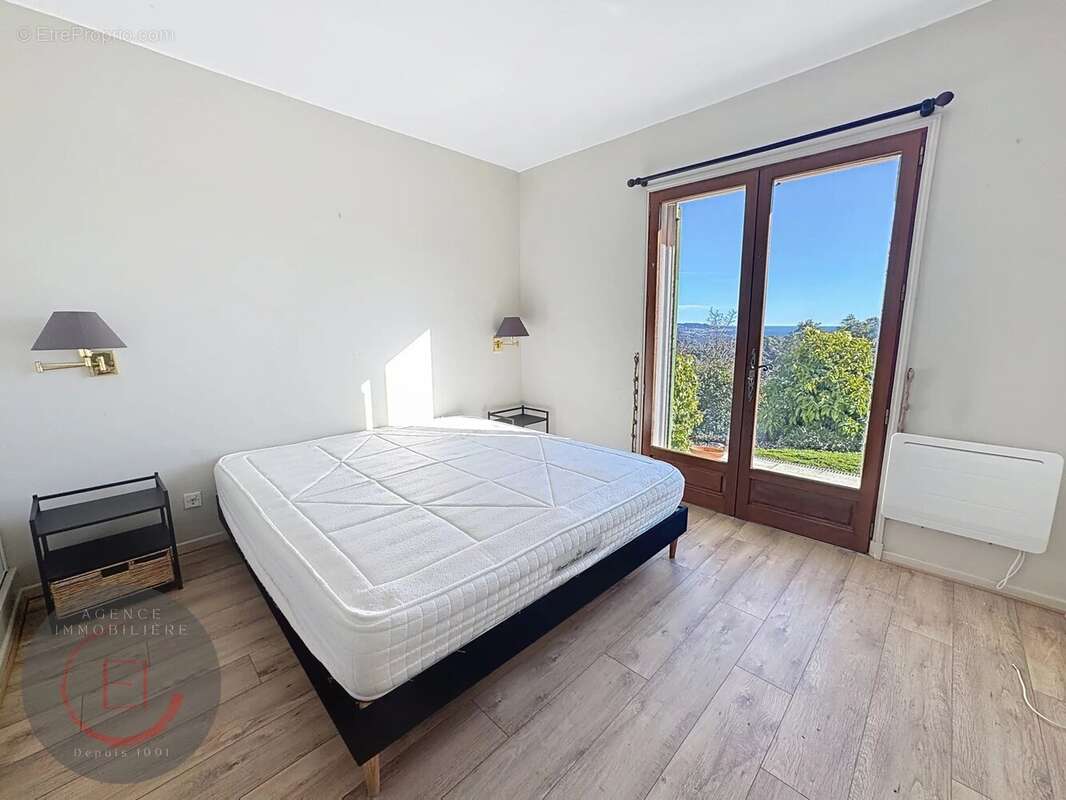 Maison à LES ADRETS-DE-L'ESTEREL