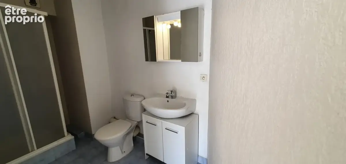 Nice est en exclusivitte 2 pieces de 30m2 vendu loue+ parking - photo 8