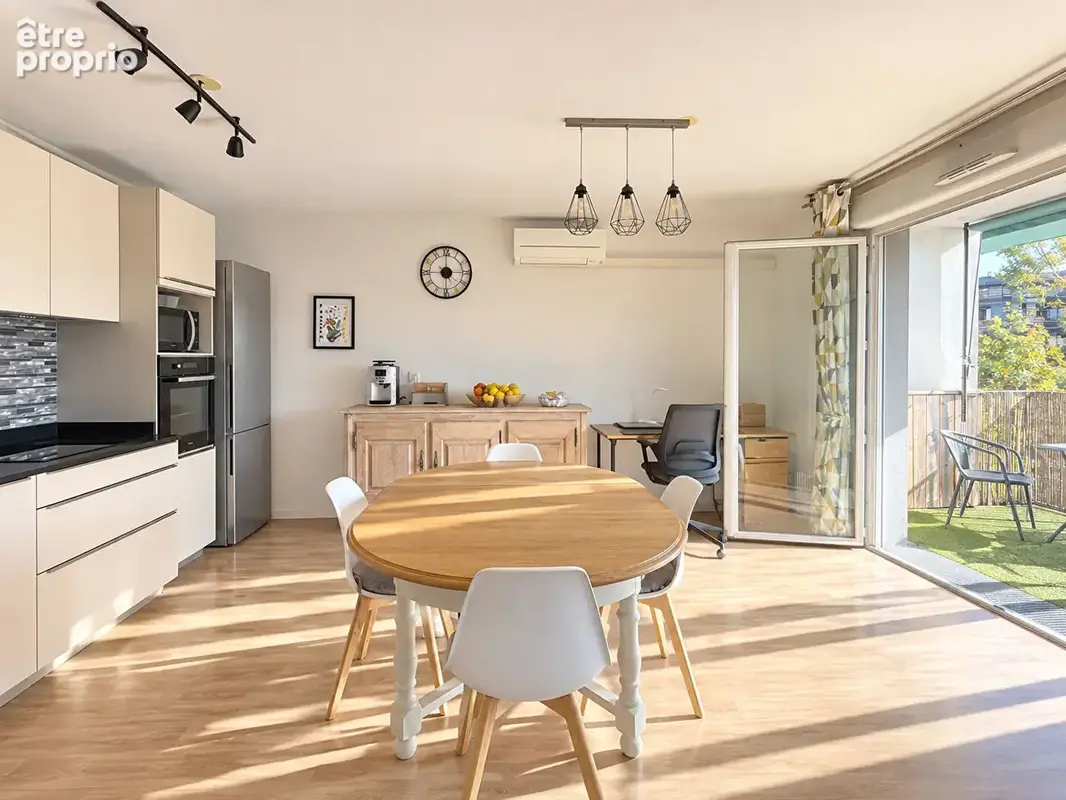 Bas Cenon - Appartement T3 de 76 m² avec loggia et place de parking - photo 3