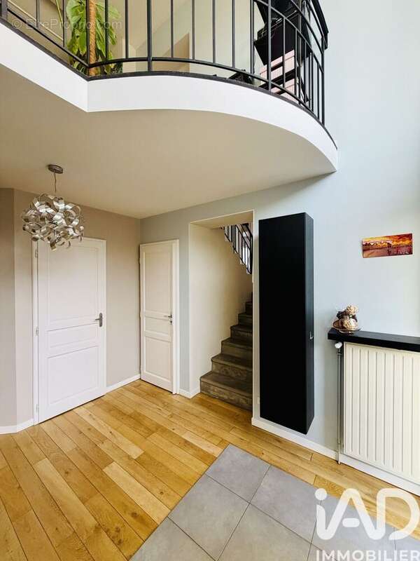 Photo 5 - Maison à CUVRY