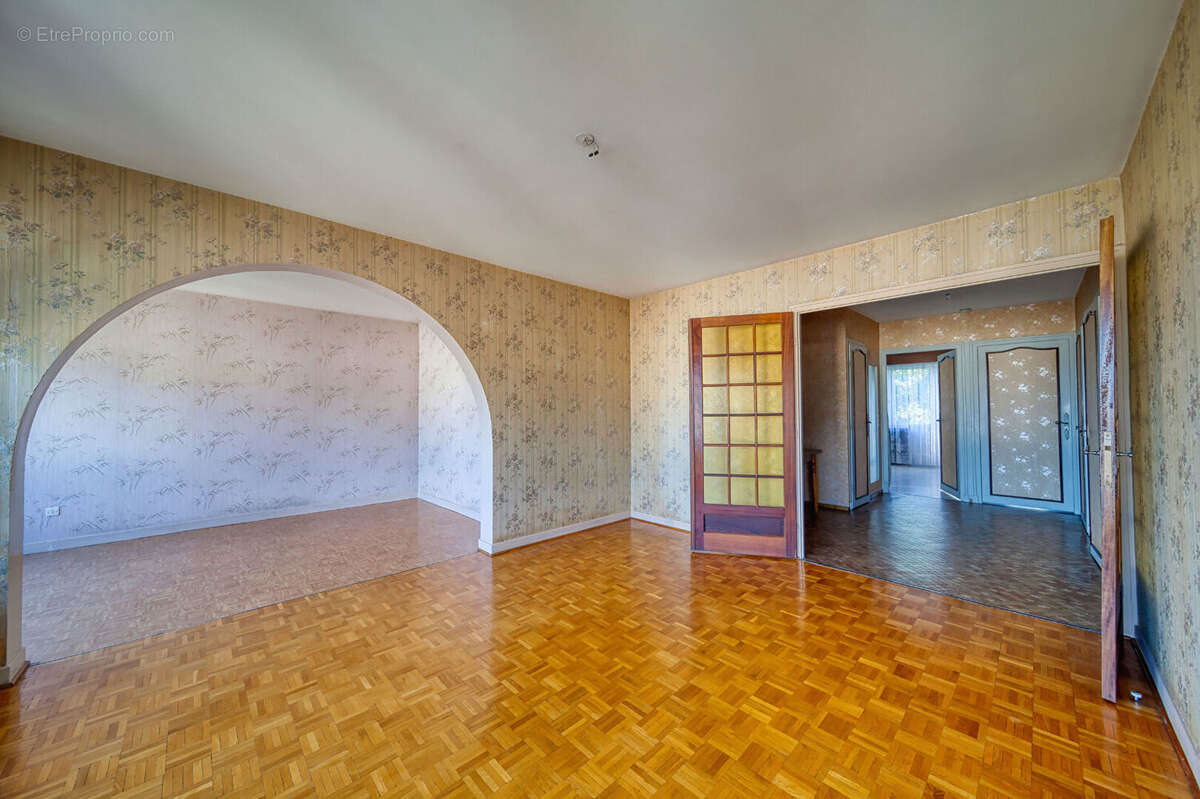 Appartement 82m² avec vue panoramique sur les montagnes ? Garage inclus - photo 9