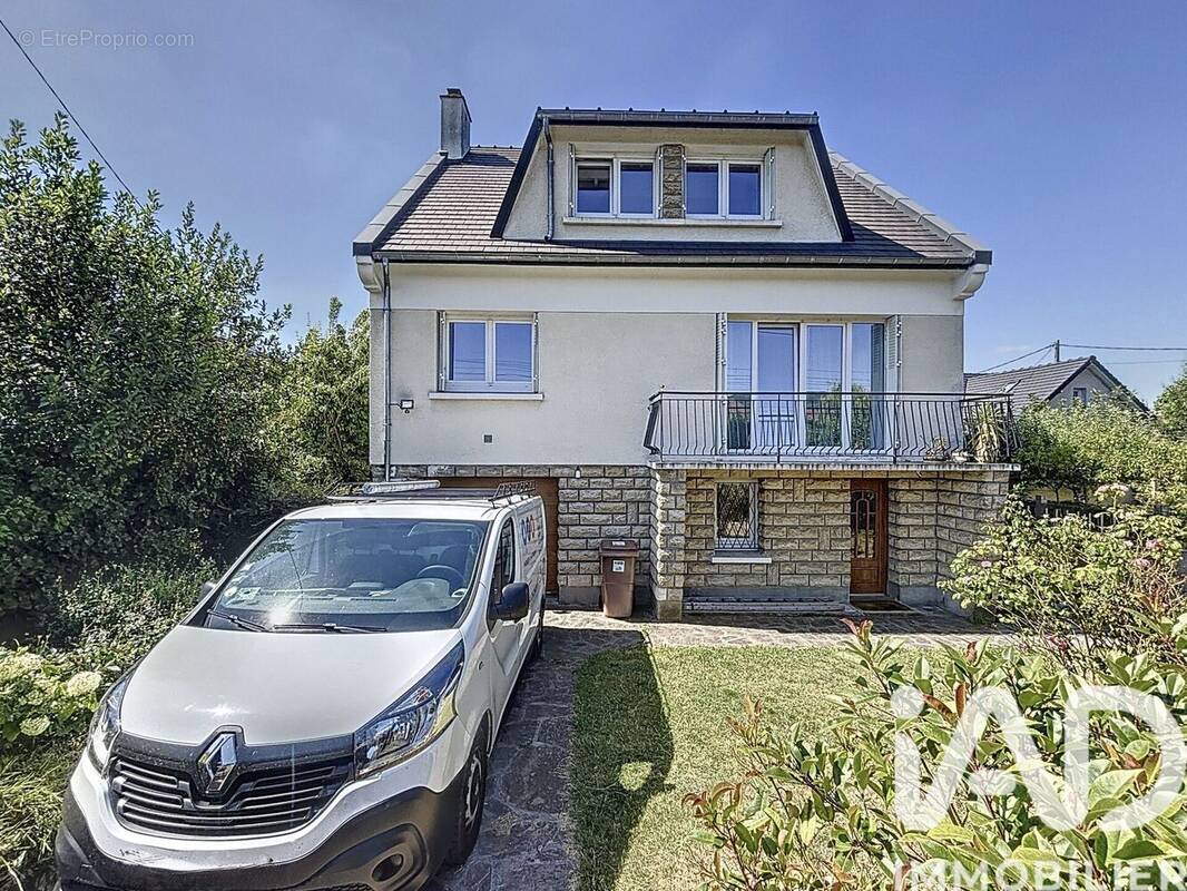 Photo 1 - Maison à TAVERNY