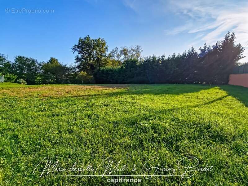 Maison à PONT-DE-VAUX