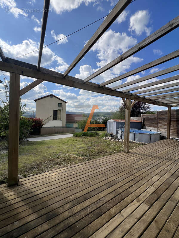 Charmante maison duplex avec terrain & grand garage   Unieux   55,68 m2   Mitoyenne côté nord - photo 2