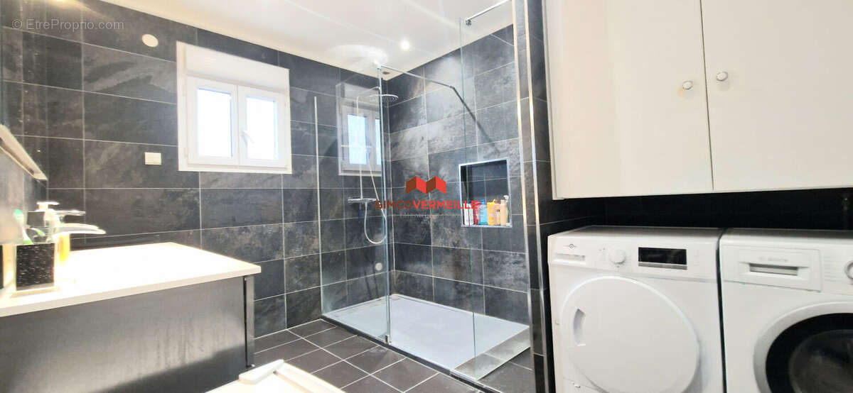 Maison spacieuse à vendre à Conflans-Sainte-Honorine - 5 chambres - photo 12