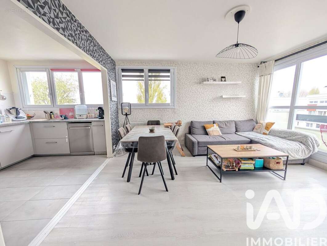 Photo 4 - Appartement à FLEURY-LES-AUBRAIS