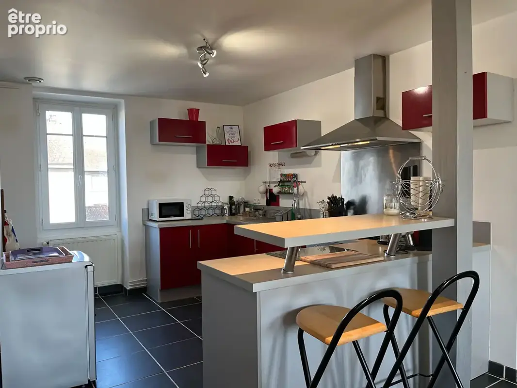 Bourg centre pour investissement, T3 de 81 m² - photo 3