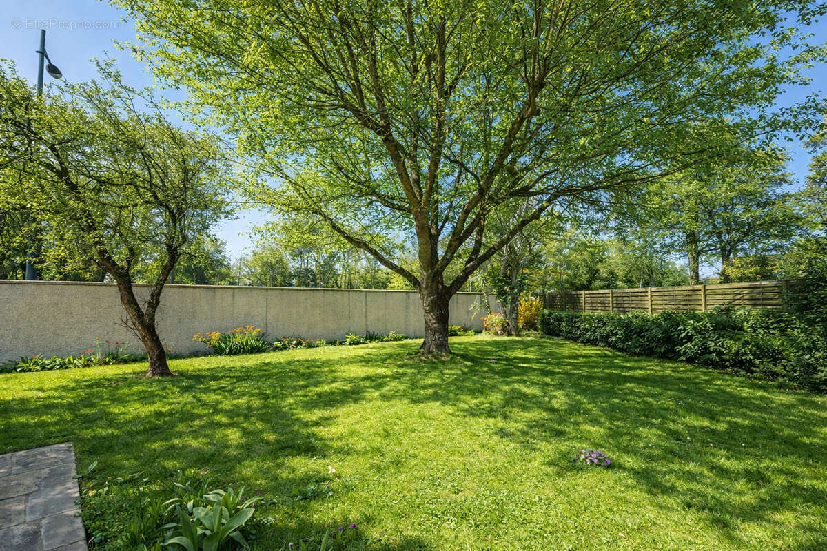 Maison à OZOIR-LA-FERRIERE