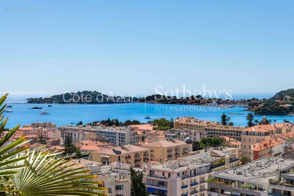 Appartement à BEAULIEU-SUR-MER