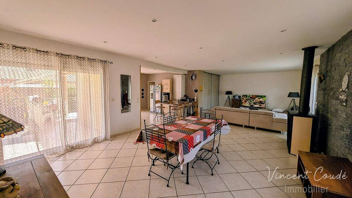 Maison à SAINT-MARTIN-DE-LONDRES