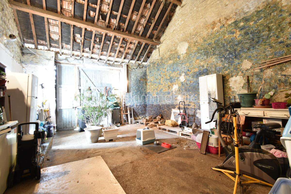 Maison à SAINT-LOUP-DE-NAUD